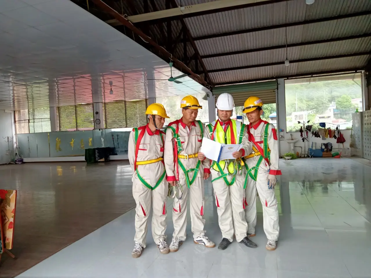 ĐỘI NGŨ CỦA CHÚNG TÔI